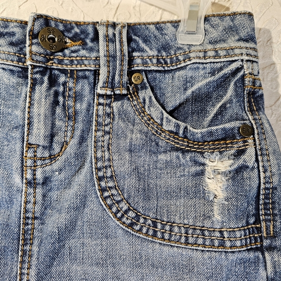 SO Distressed Denim Pocket Miniskirt - Picture 3 of 12